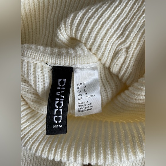 H&M Cream Cowl Neck Sweater with Oversized Fit - Picture 4 of 5